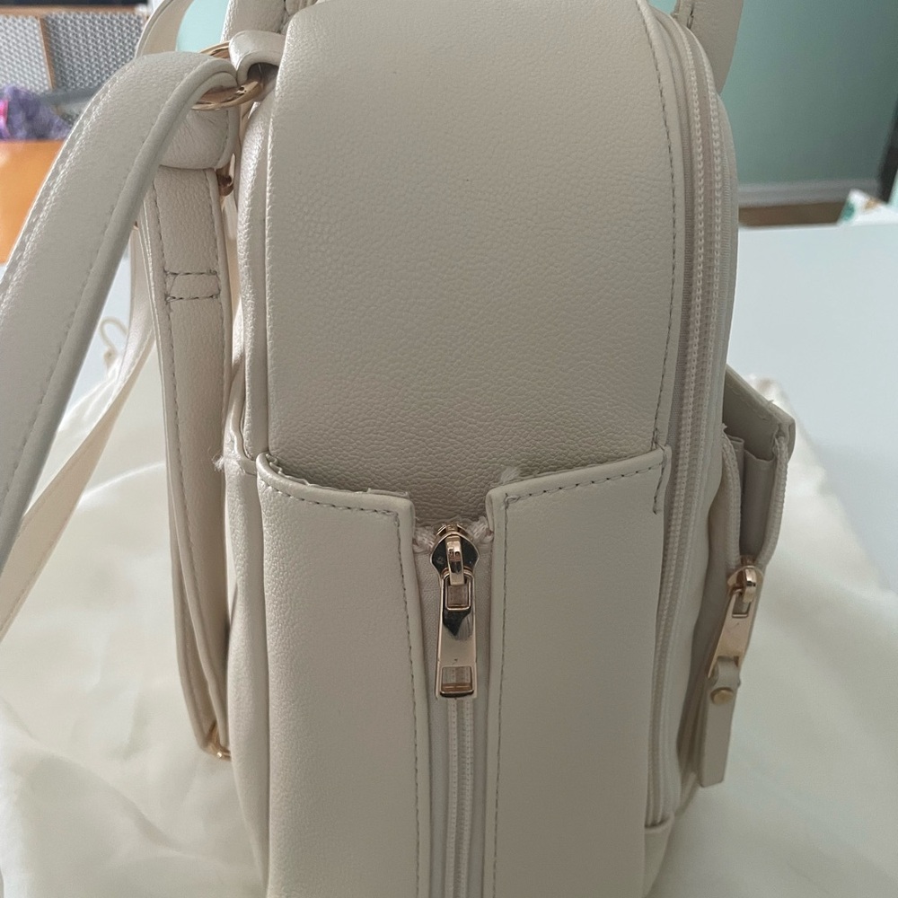 Ayla & Co. Convertible Diaper Bag - Picture 5 of 6